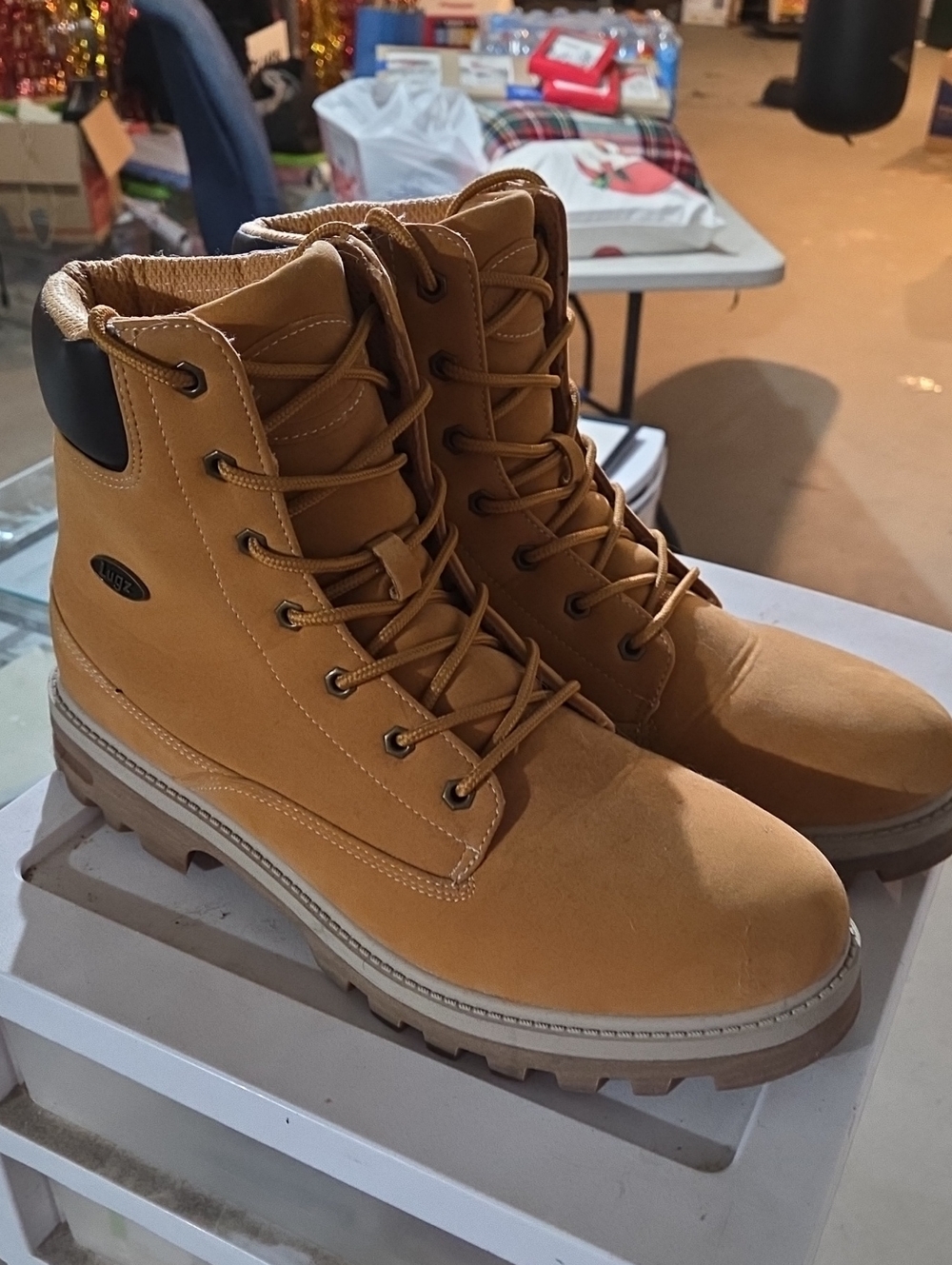 Lugz Wheat/Tan Work-Style Lace-Up Boots